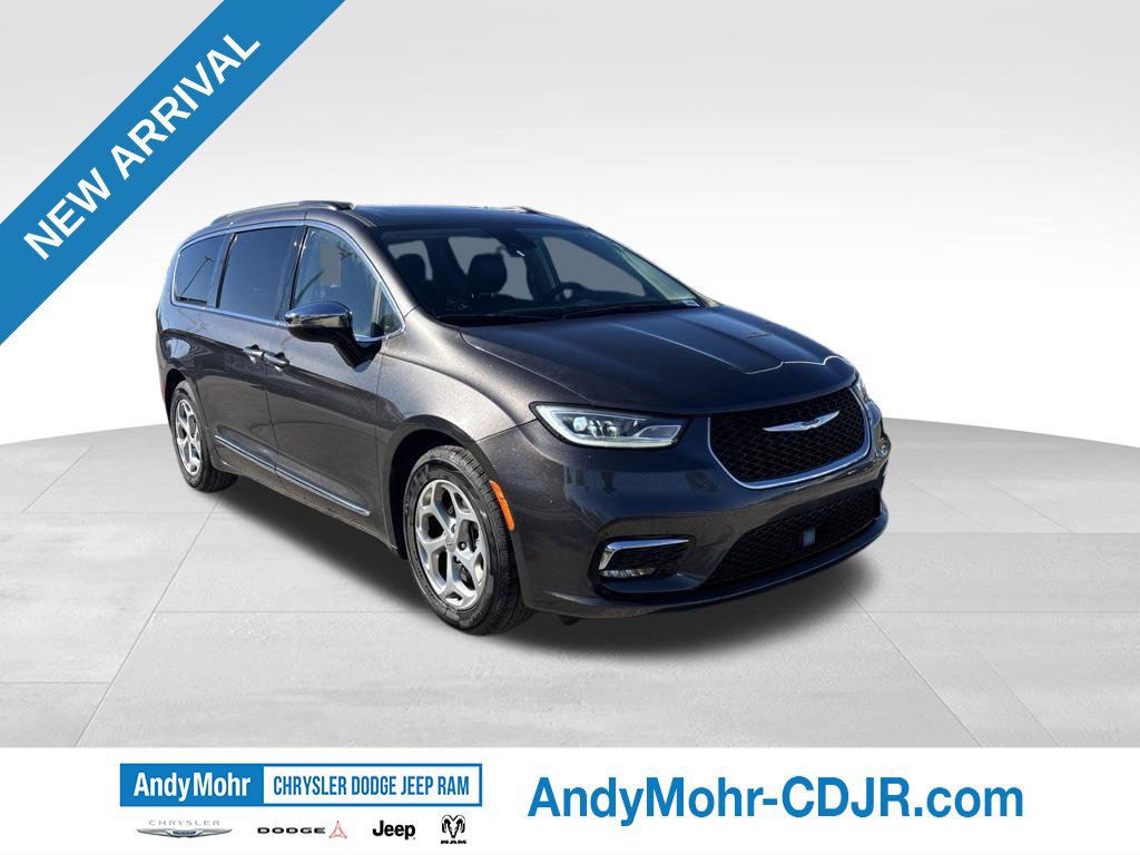 Used 2023 Chrysler Pacifica Limited FWD 360° Tour
