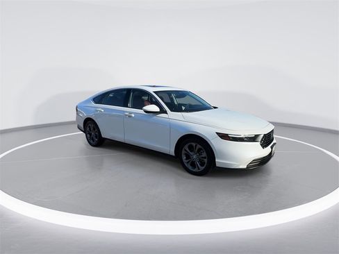 Used 2024 Honda Accord EX image 16
