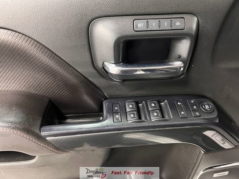Used 2017 GMC Sierra 1500 SLT AWD/4WD image 25