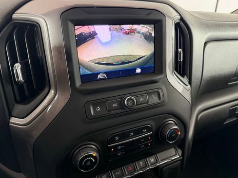 Used 2021 Chevrolet Silverado 2500 Custom w/ Custom Value Package AWD/4WD image 26