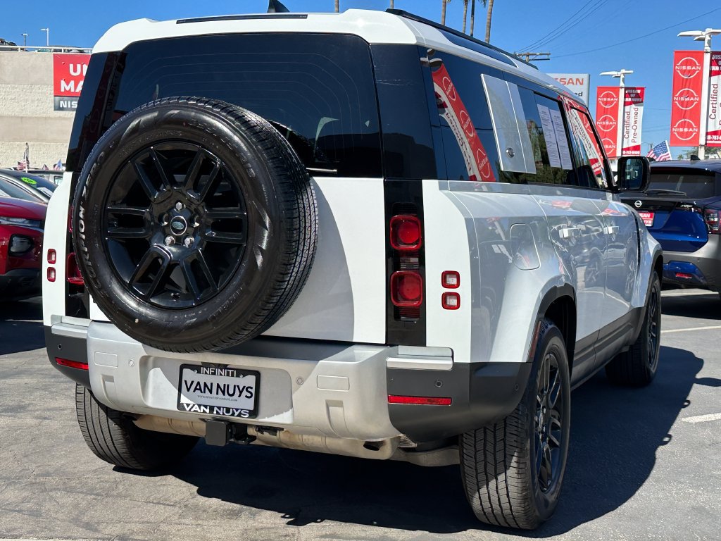 Used 2024 Land Rover Defender 110 S AWD/4WD image 8