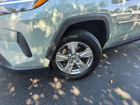 Used 2022 Toyota RAV4 XLE w/ Convenience Package AWD/4WD image 2