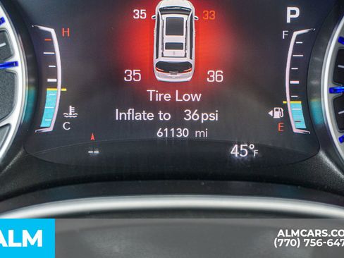 Used 2024 Chrysler Pacifica Touring-L FWD image 58