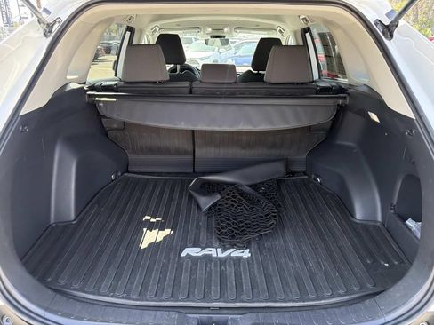 Used 2023 Toyota RAV4 XLE FWD image 6