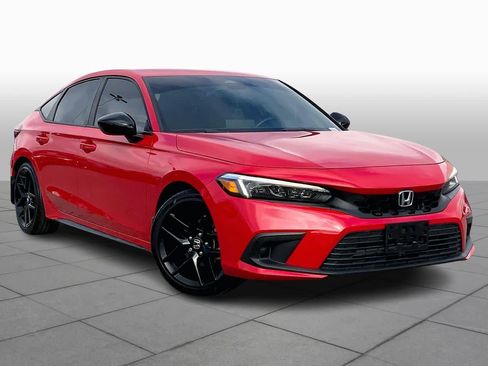 Used 2022 Honda Civic Sport image 2