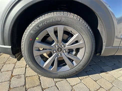 New 2026 Ford Explorer Active image 15