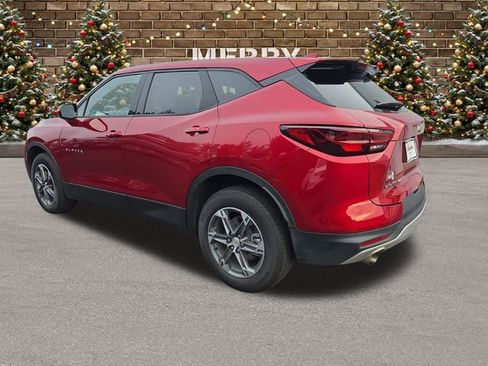 Used 2025 Chevrolet Blazer LT image 3