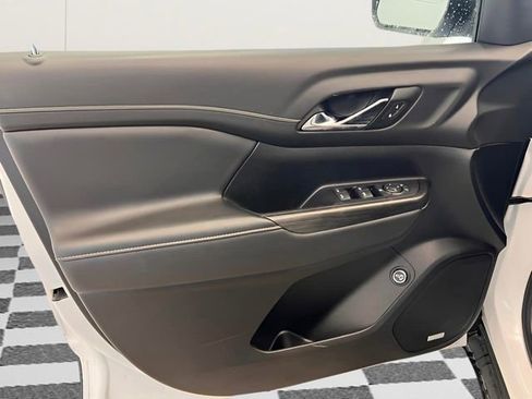 Certified 2023 GMC Acadia SLT image 19