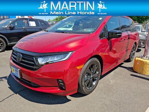 Certified 2024 Honda Odyssey Sport image 1