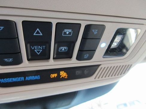 Used 2023 Ford Explorer XLT w/ Equipment Group 202A image 15