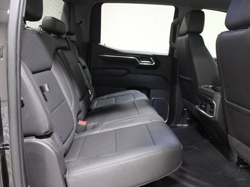 Used 2022 GMC Sierra 1500 SLT w/ SLT Convenience Package AWD/4WD image 31
