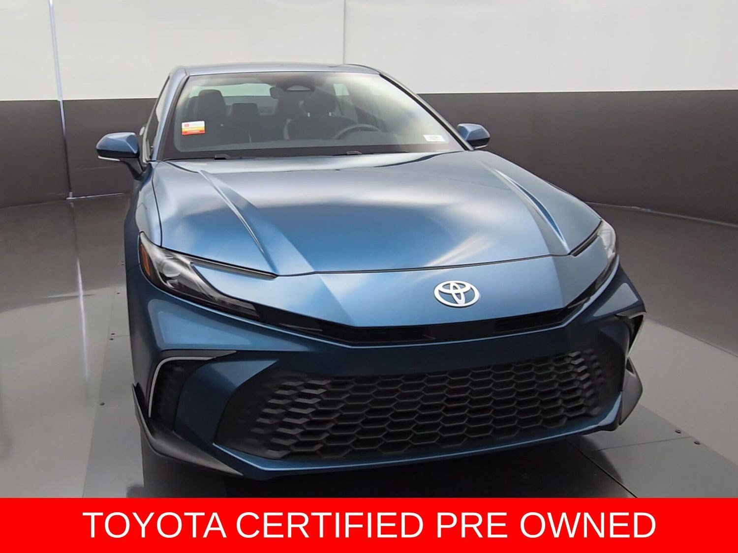Certified 2025 Toyota Camry SE w/ Convenience Package FWD image 2