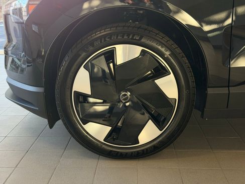 New 2026 Volvo EX30 Ultra w/ Climate Package image 8