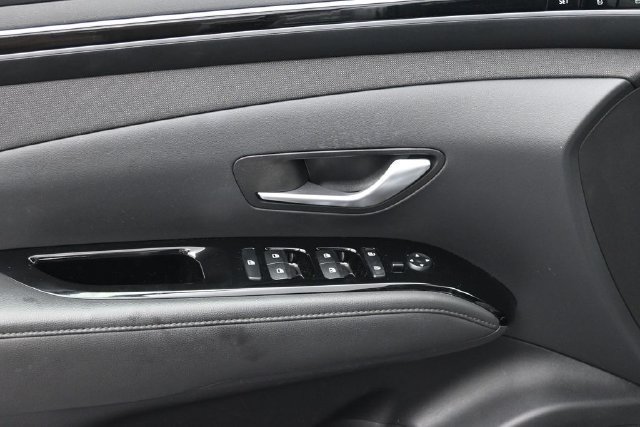 Used 2023 Hyundai Tucson Limited AWD/4WD image 19