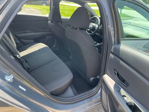 Used 2025 Hyundai Elantra Sport FWD image 23