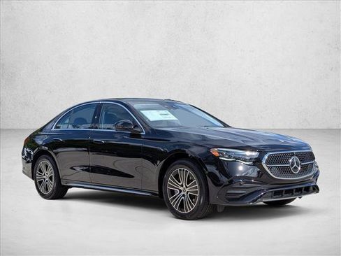 New 2026 Mercedes-Benz E 450 4MATIC Sedan image 7