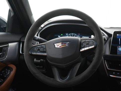 Used 2024 Cadillac CT5 V w/ Platinum Package AWD/4WD image 15