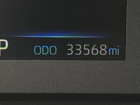 Used 2025 Toyota Corolla LE image 39