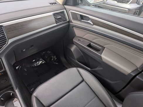 Used 2022 Volkswagen Atlas SE FWD image 18