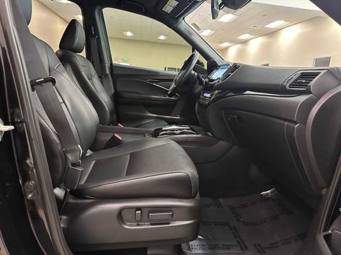 Used 2020 Honda Pilot Black Edition image 27