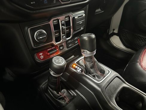 Used 2023 Jeep Wrangler Unlimited Rubicon 4xe image 31