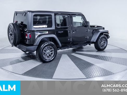 Used 2025 Jeep Wrangler Unlimited Sport AWD/4WD image 10