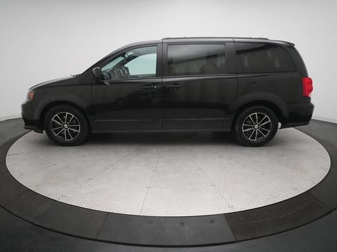 Used 2018 Dodge Grand Caravan GT FWD image 25