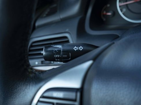 Used 2012 Honda Accord EX-L image 18