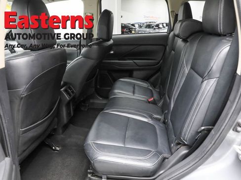 Used 2020 Mitsubishi Outlander SEL image 20