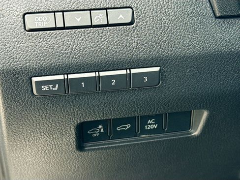Used 2024 Lexus GX 550 AWD/4WD image 10