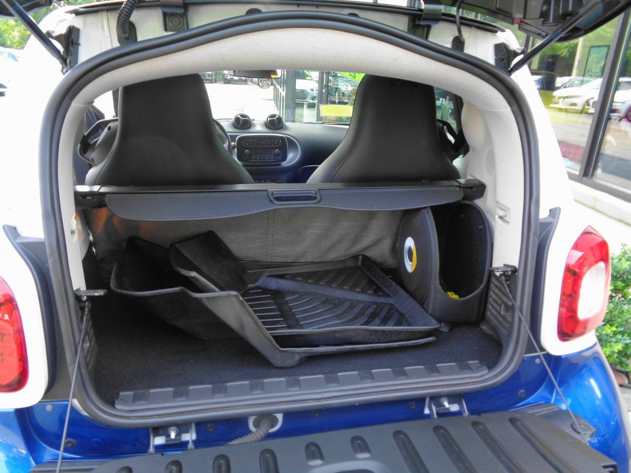 Used 2017 smart fortwo electric drive RWD image 17