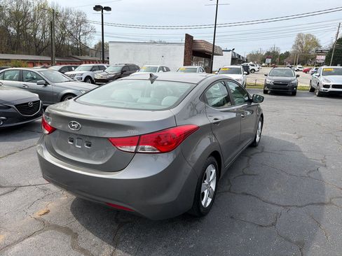 Used 2013 Hyundai Elantra GLS image 25