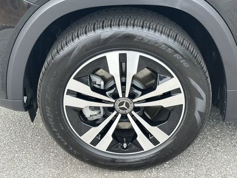 Certified 2025 Mercedes-Benz GLB 250 image 12