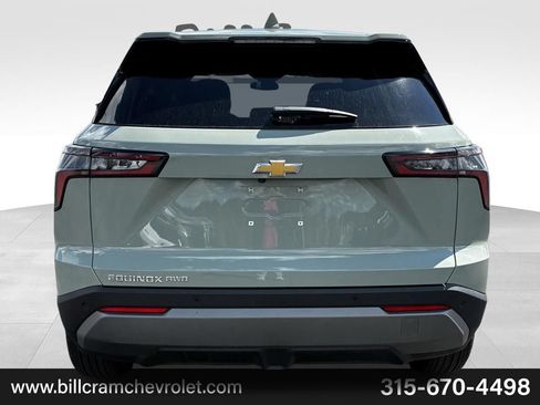 Used 2026 Chevrolet Equinox LT AWD/4WD image 32
