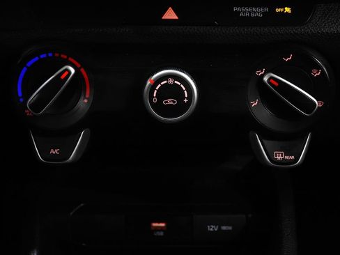 Used 2023 Kia Rio LX image 19