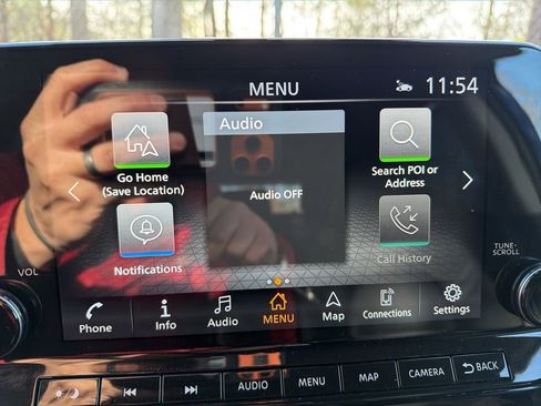 Used 2025 Nissan Pathfinder SL image 24