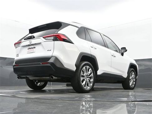 Used 2019 Toyota RAV4 XLE Premium w/ Advanced Technology Package image 28