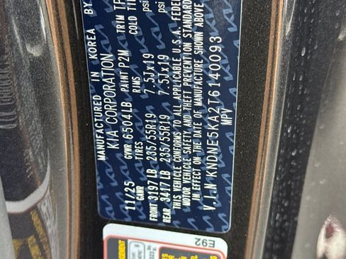 New 2026 Kia Carnival SX image 29