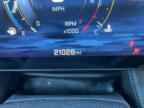 Used 2025 Chevrolet Equinox LT image 40