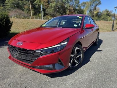 Used 2023 Hyundai Elantra Limited