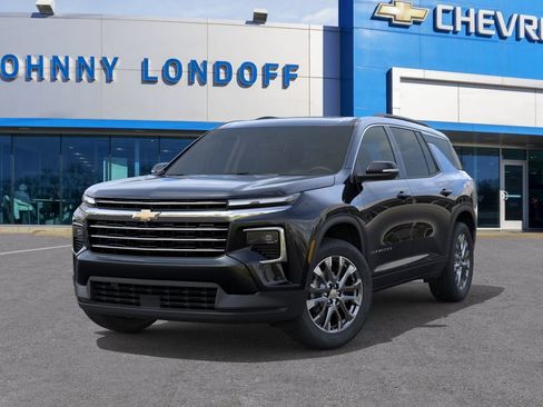 New 2026 Chevrolet Traverse LT w/ Sun and Wheel Package AWD/4WD image 6