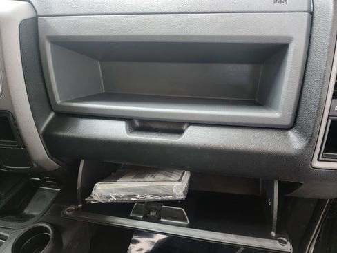 Used 2018 RAM 2500 Tradesman w/ Chrome Appearance Group image 30