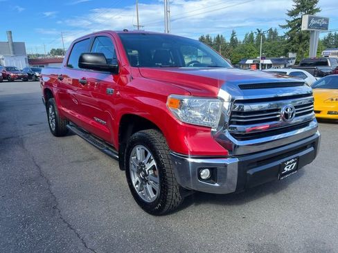 Used 2017 Toyota Tundra SR5 w/ SR5 Upgrade Package AWD/4WD image 6