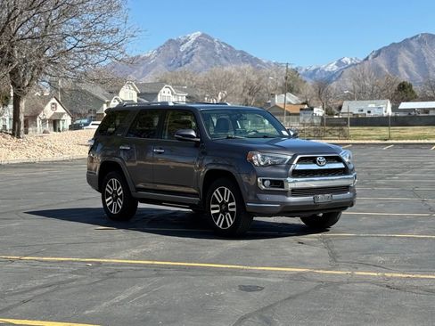 Used 2014 Toyota 4Runner Limited image 3