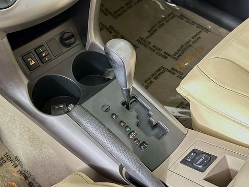 Used 2008 Toyota RAV4 Limited image 18