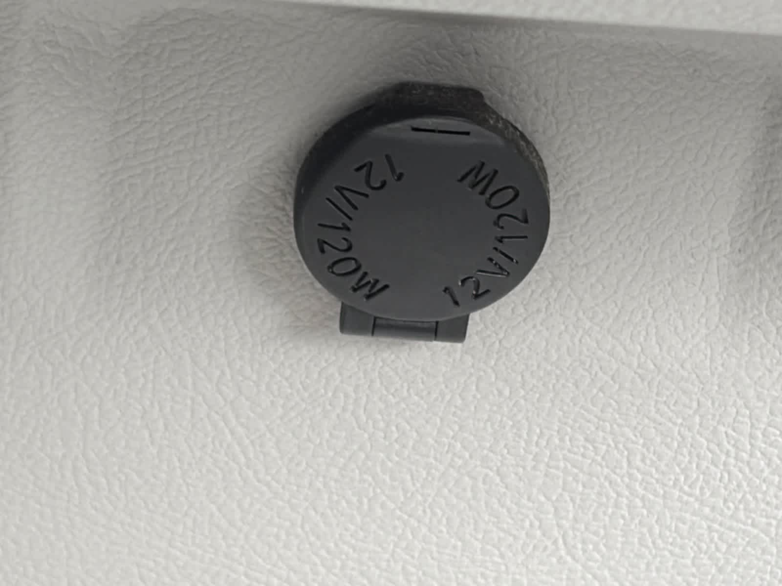 Used 2015 Toyota Sienna LE FWD image 18