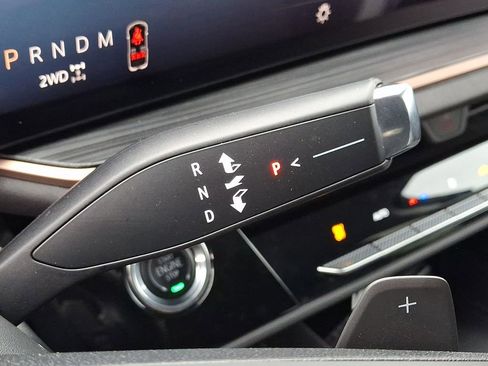 Certified 2025 Buick Envision Sport Touring image 15