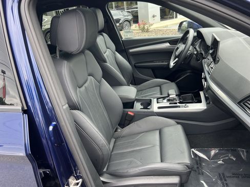Used 2025 Audi Q5 2.0T Premium w/ Convenience Plus Package AWD/4WD image 26