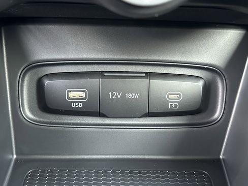 New 2026 Hyundai Venue SE FWD image 28