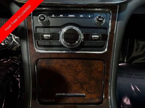 Used 2018 Lincoln Continental Reserve AWD/4WD image 8